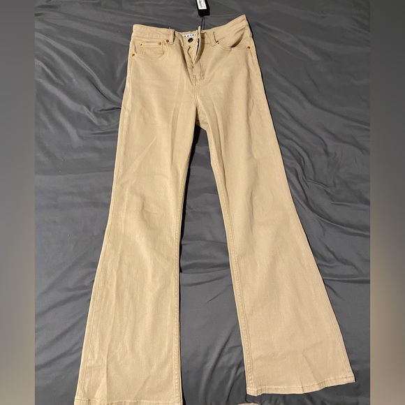 Motel Rocks BNWT bootleg jeans in Sandwash - Picture 4 of 6